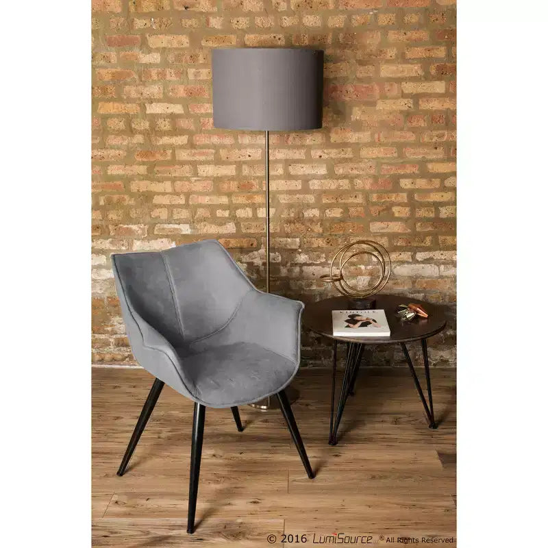 Fauteuil d'appoint contemporain, revêtement en suédine légère, pieds en métal
