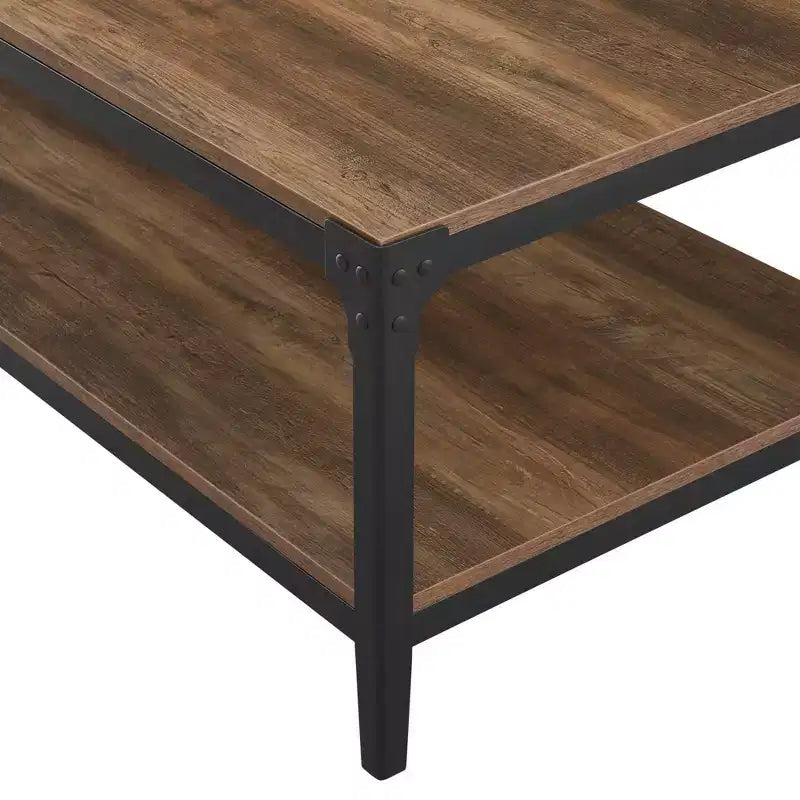 Table basse industrielle en cornière